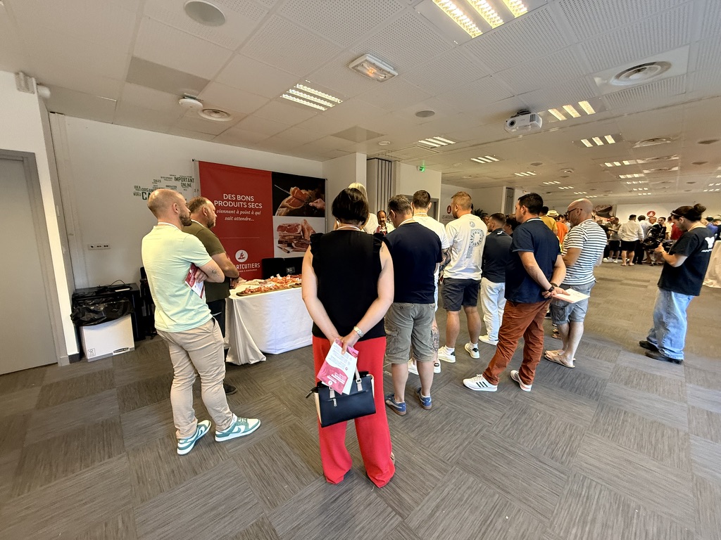 Force commerciale Les Artcutiers pendant la rencontre professionnelle